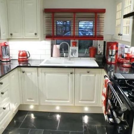 Well Presented 2 Bedroom House Village Holiday Let Strensall Exterior photo