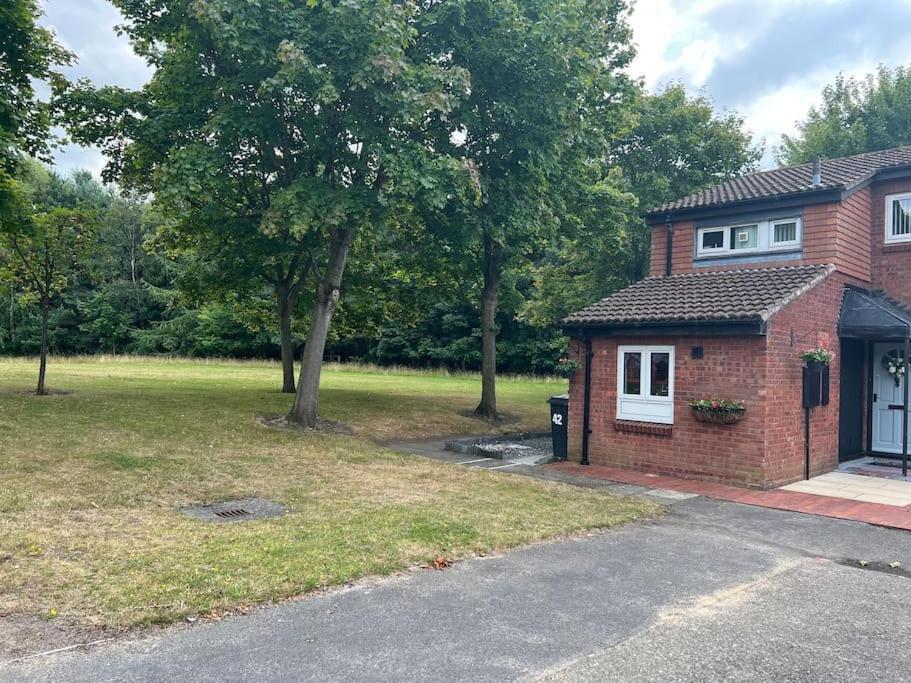 Well Presented 2 Bedroom House Village Holiday Let Strensall Exterior photo
